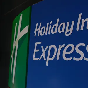 Express - - Atakoy Metro By Ihg Отель